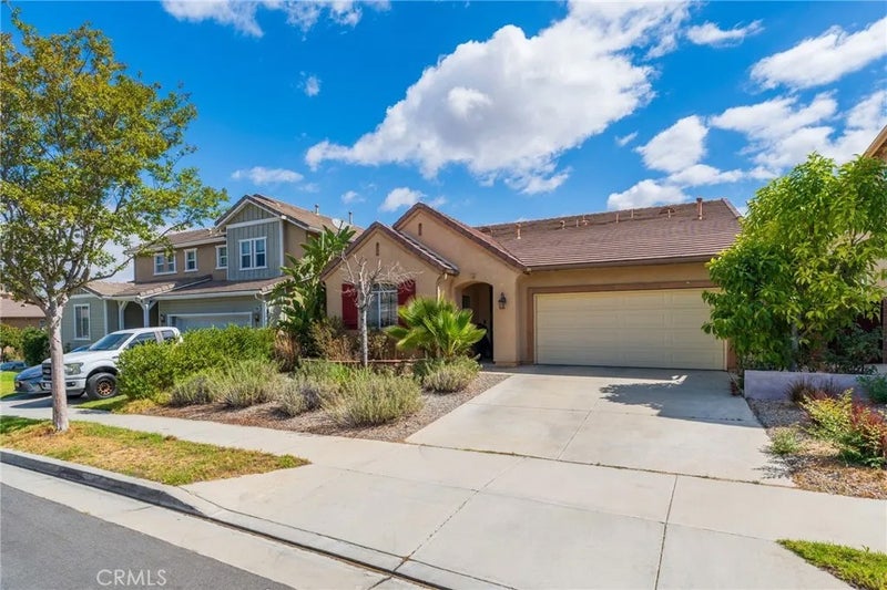 25326 Grandfir Court