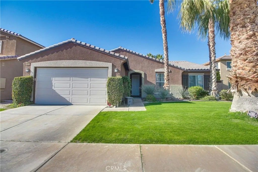 Photo of 42681 Dell Lago Court, Indio, CA 92203 (MLS # GD26012820)