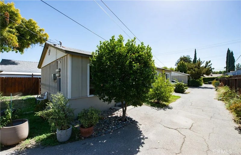 17615 Kingsbury