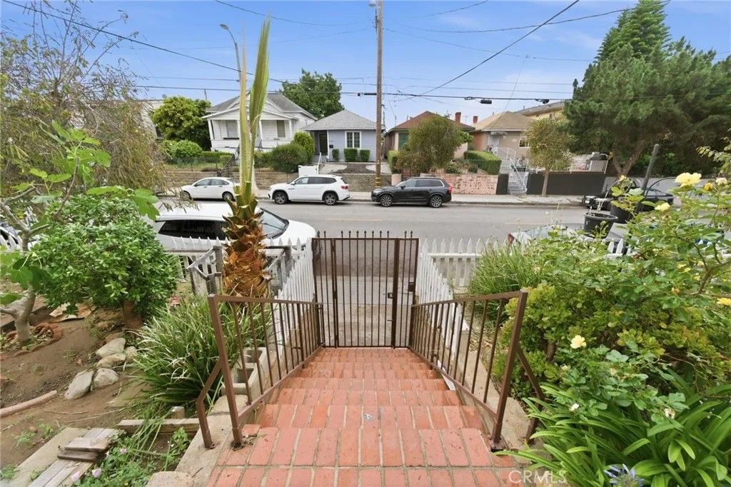 Photo of 338 W 9th Street, San Pedro, CA 90731 (MLS # PV26092214)