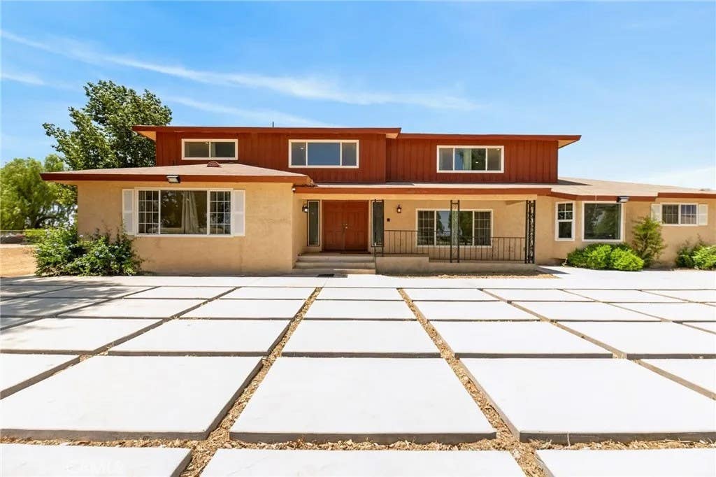 Photo of 1175 Dunlap Dr, Perris, CA 92571 (MLS # SW26085360)