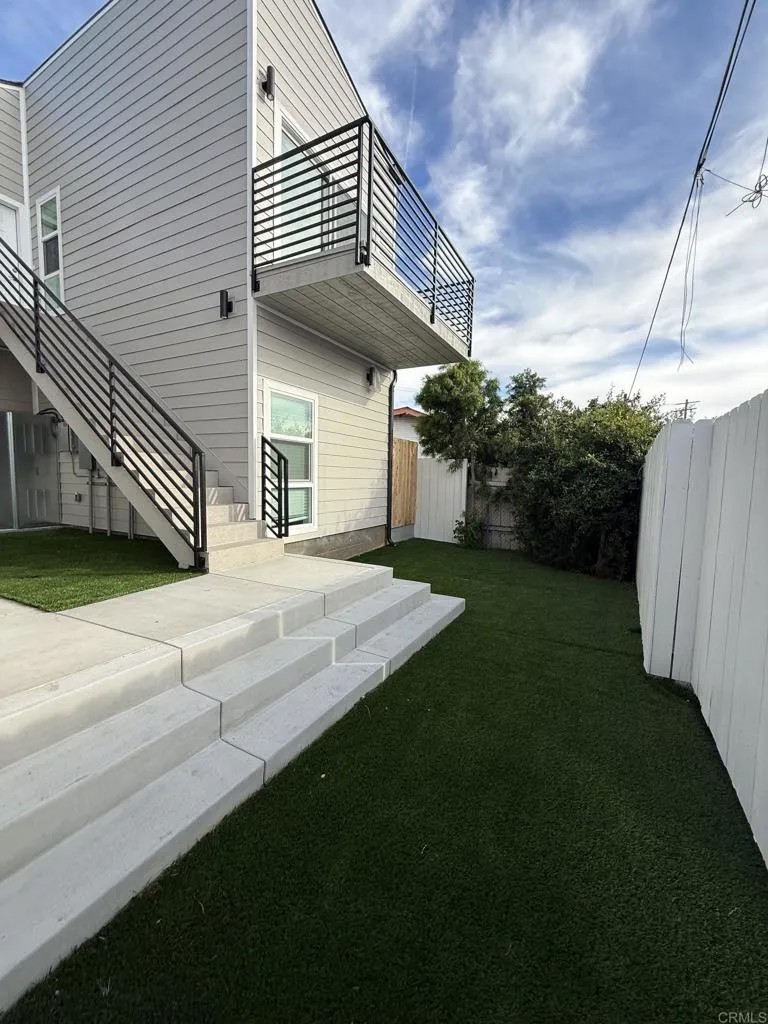 1202 Gertrude Street