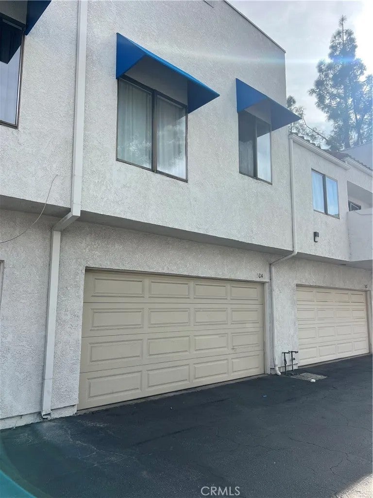 304 Park Shadow Court