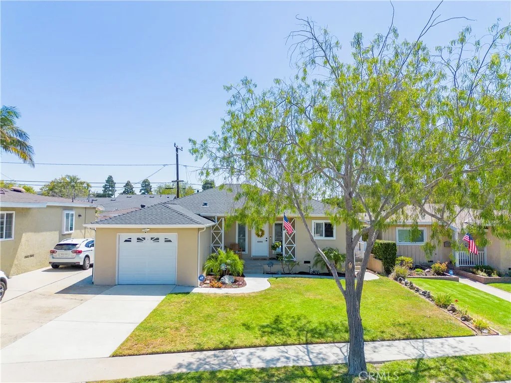 1028 Cerise Avenue