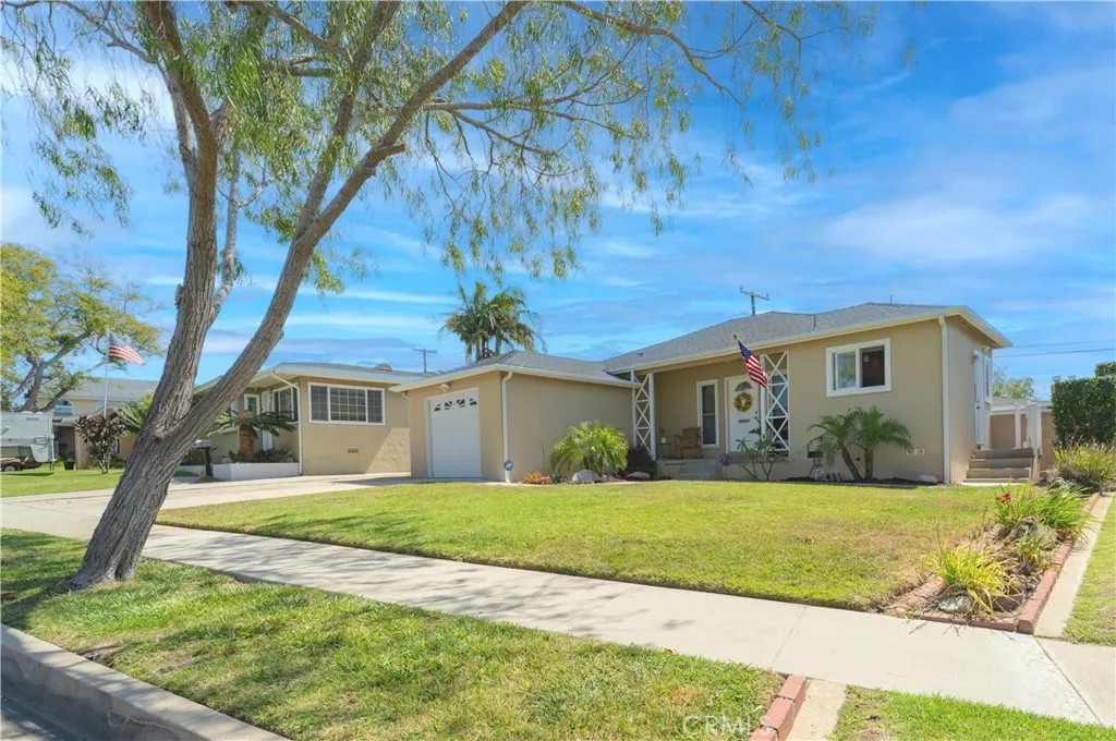 1028 Cerise Avenue