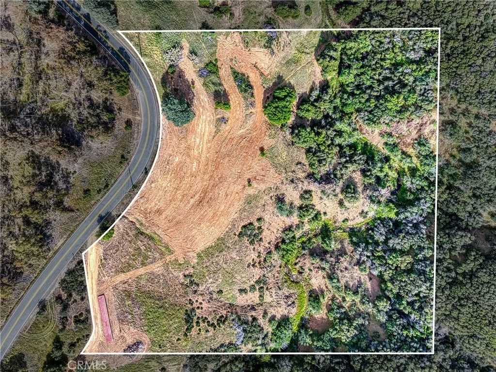 Photo of 2053 Martin St, Lakeport, CA 95453 (MLS # LC26092931)