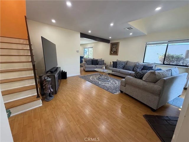 19231 Sherman Way 36 #36, Los Angeles