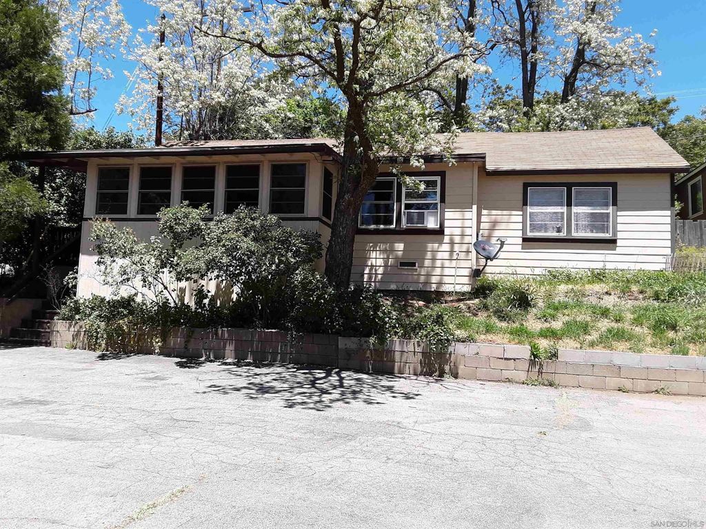 Photo of 2617 C St, Julian, CA 92036 (MLS # 260003000)
