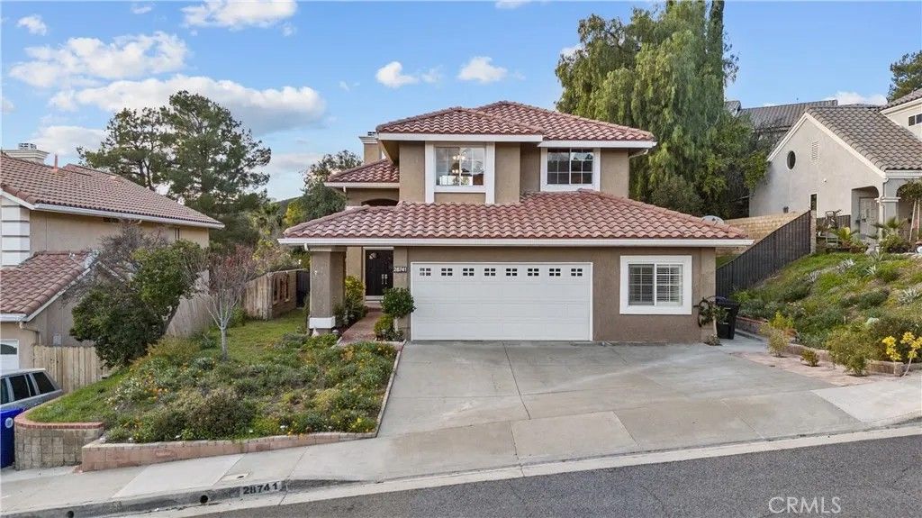 Photo of 28741 Park Woodland Pl, Saugus, CA 91390 (MLS # SR26010116)