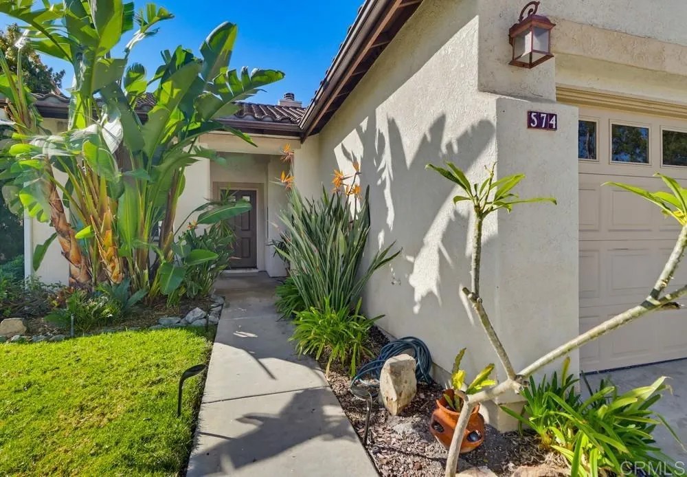 574 San Lucas Pl