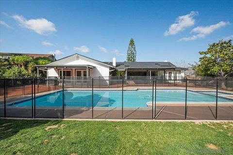 Tiny photo for 6641 Murray Park Drive, San Diego, CA 92120 (MLS # 260006120)