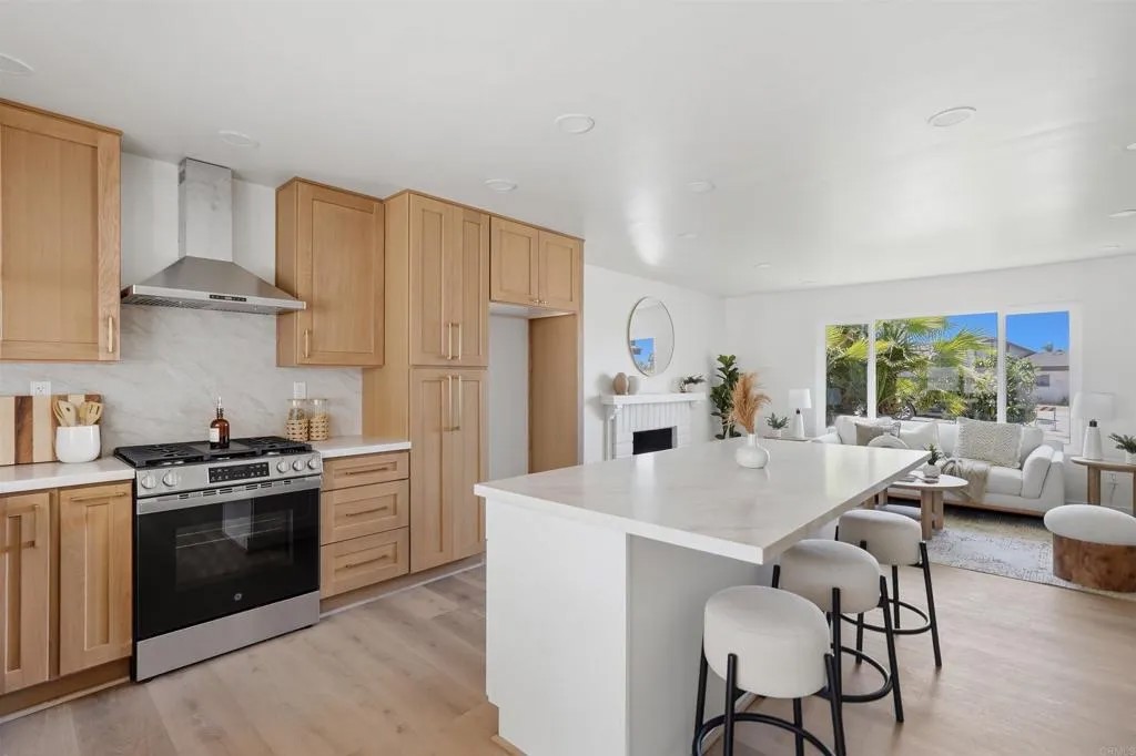 8060 Chalet Place