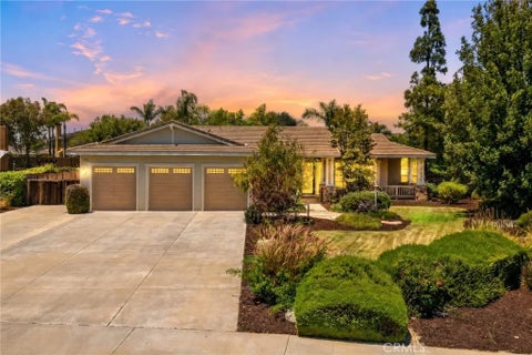 Photo of 42248 Chisolm Trail, Murrieta, CA 92562 (MLS # SW26155301)