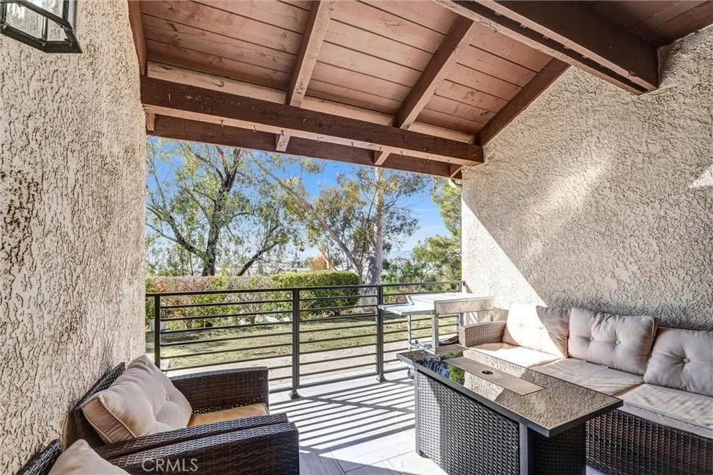 Photo of 7757 Via Rosa Maria, Burbank, CA 91504 (MLS # SR25275921)