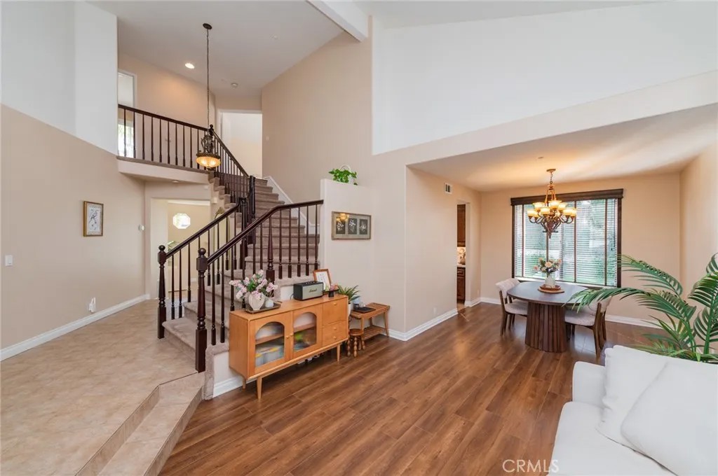 6360 Calle Elegante