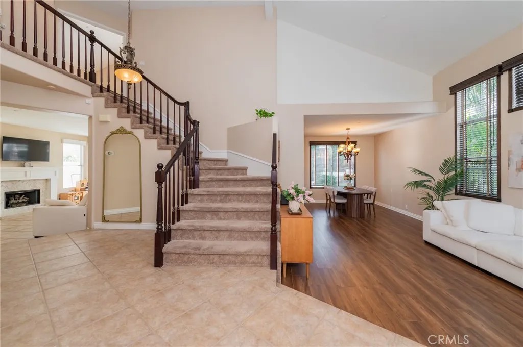6360 Calle Elegante