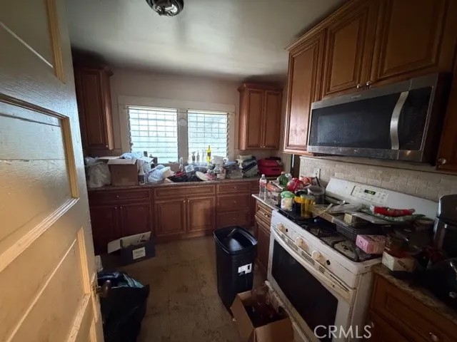 1417 W 50th