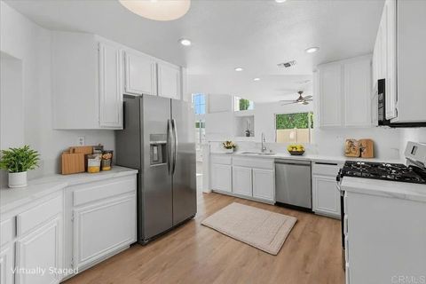 1275 Natoma Way Way B Oceanside CA 92057