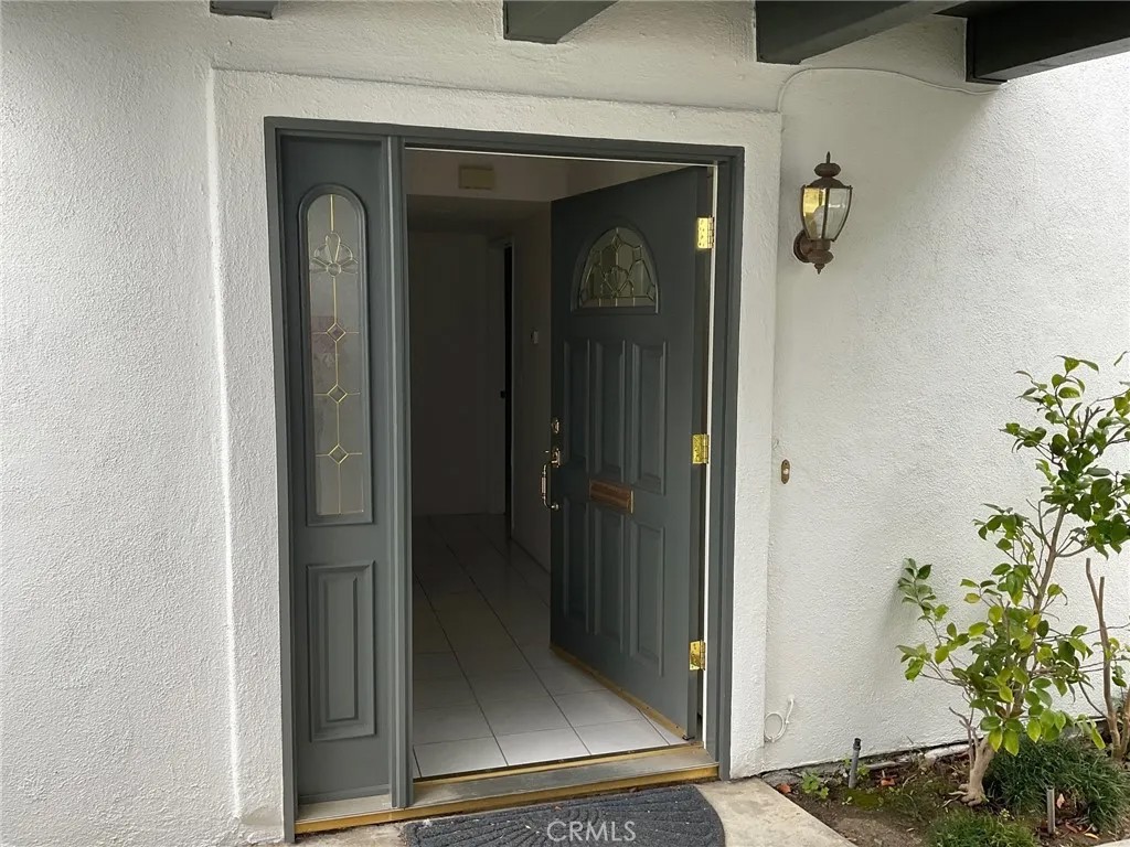 2307 Eastbluff