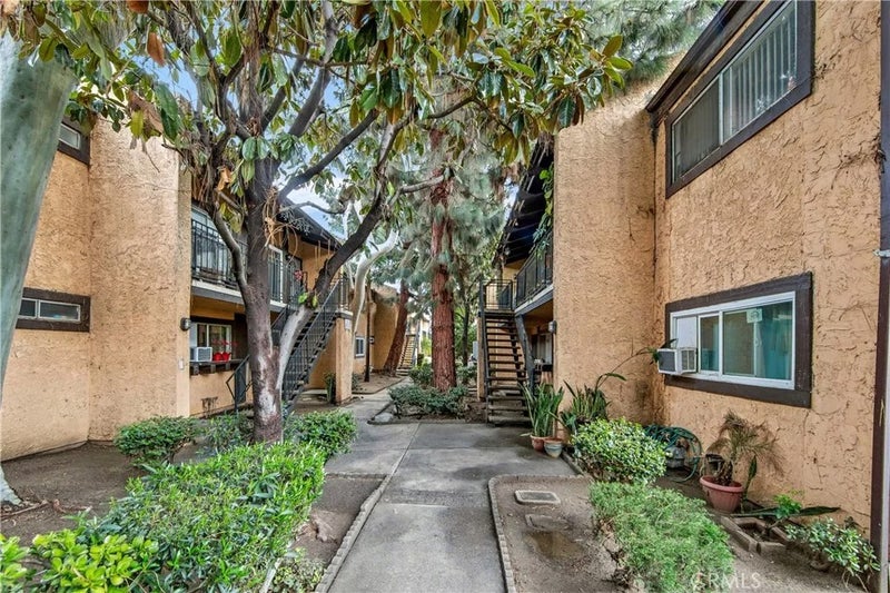 21522 Belshire 12