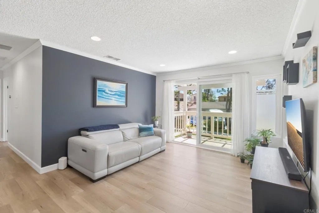 Photo of 669 Diamond Way #235, Vista, CA 92083 (MLS # NDP2605258)