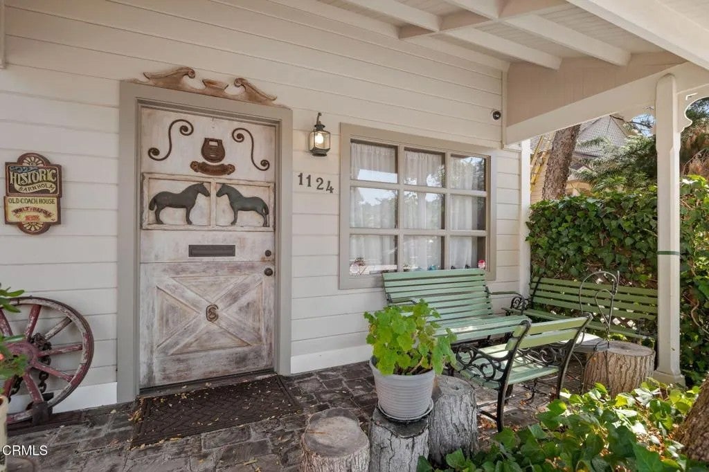 1124 Bath Street