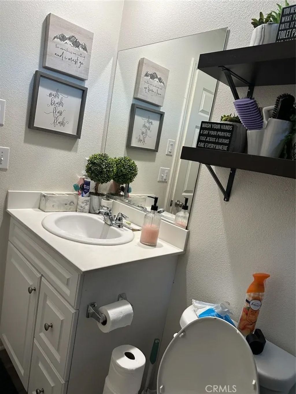 Photo of 653 Suukat Court, San Jacinto, CA 92582 (MLS # CV26110346)