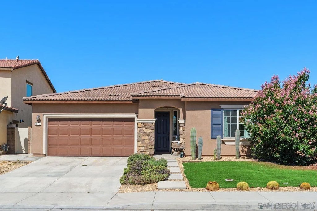 Photo of 34751 Ribbon Grass Way, Murrieta, CA 92563 (MLS # 260014189)
