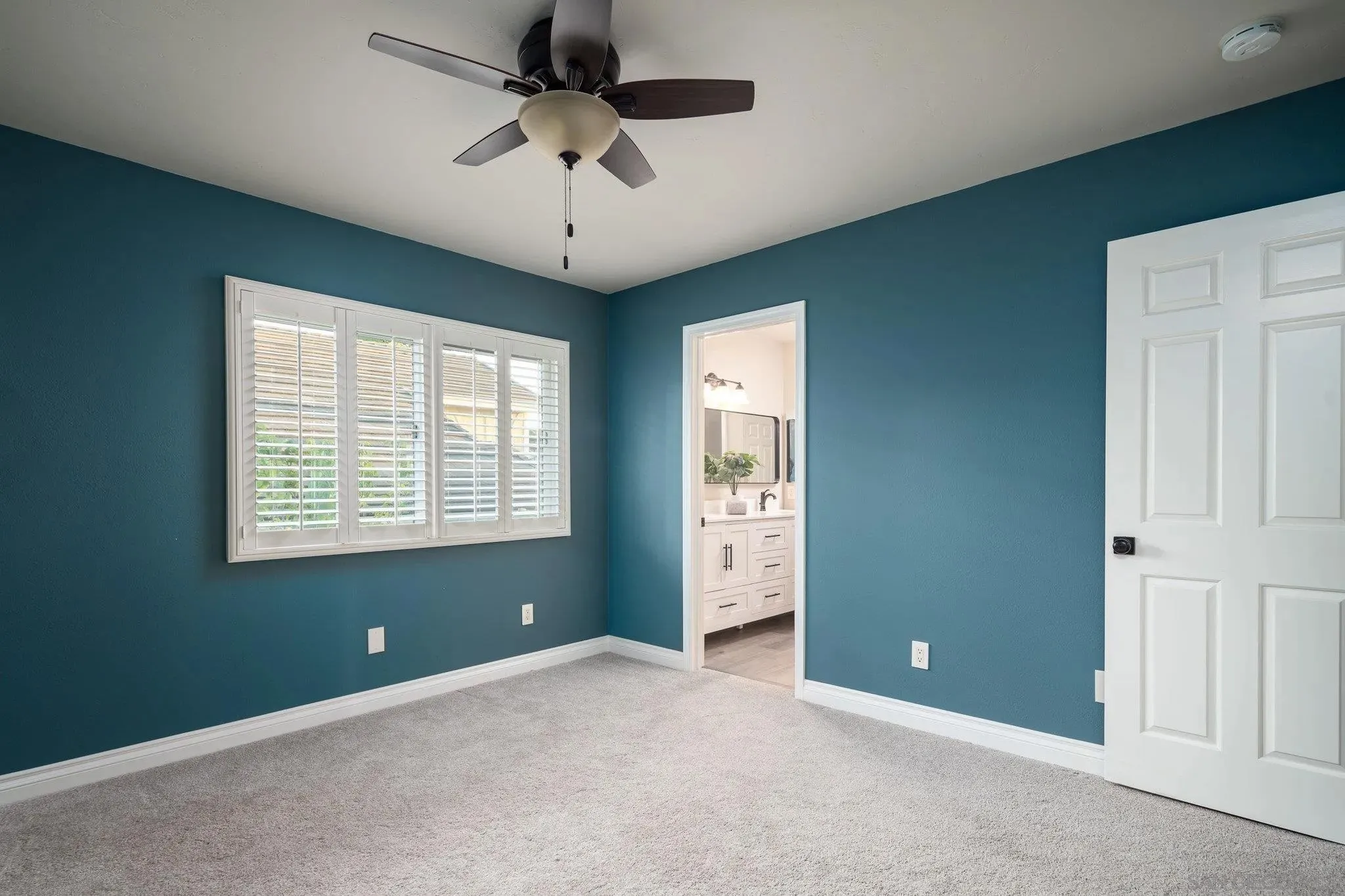 San Diego, California 92130, United States, 4 Bedrooms Bedrooms, ,4 BathroomsBathrooms,Residential,Active,198635