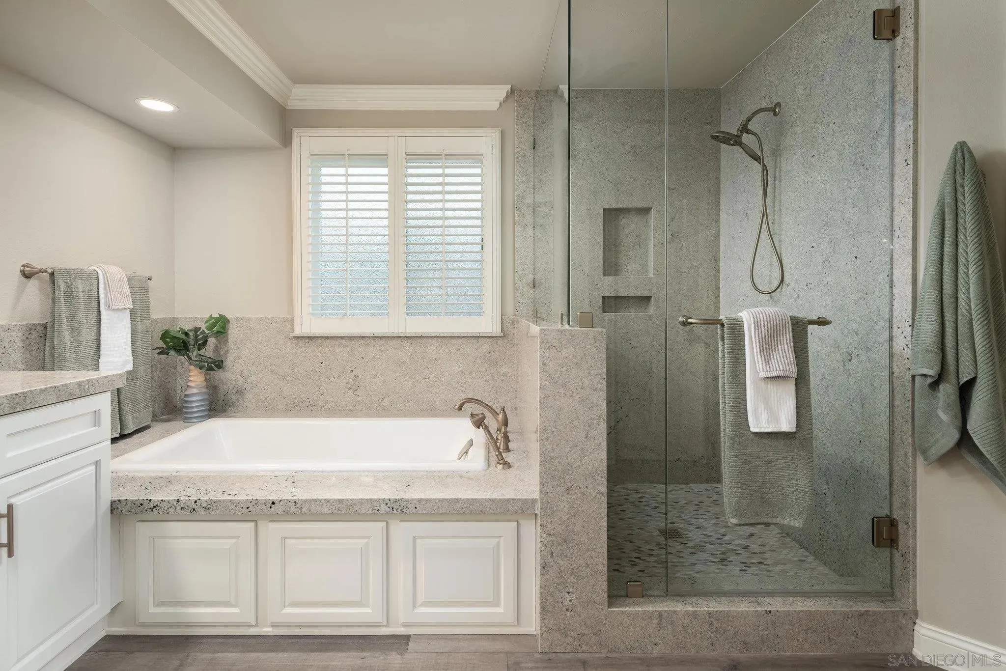 San Diego, California 92130, United States, 4 Bedrooms Bedrooms, ,4 BathroomsBathrooms,Residential,Active,198635