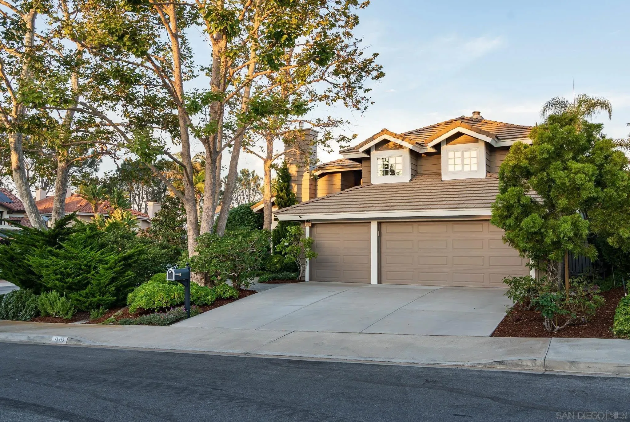 San Diego, California 92130, United States, 4 Bedrooms Bedrooms, ,4 BathroomsBathrooms,Residential,Active,198635