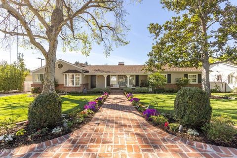Photo of 358 San Juan Way, La Canada Flintridge, CA 91011 (MLS # P1-26281)