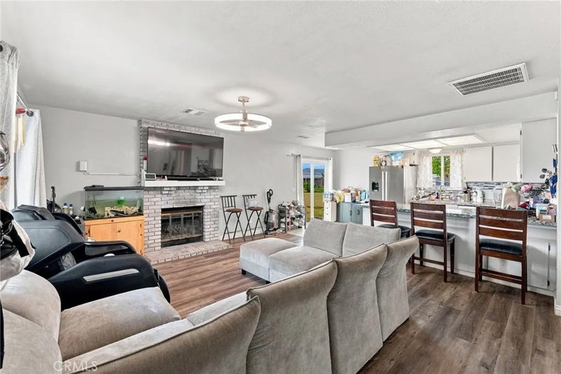 22889 Anoka