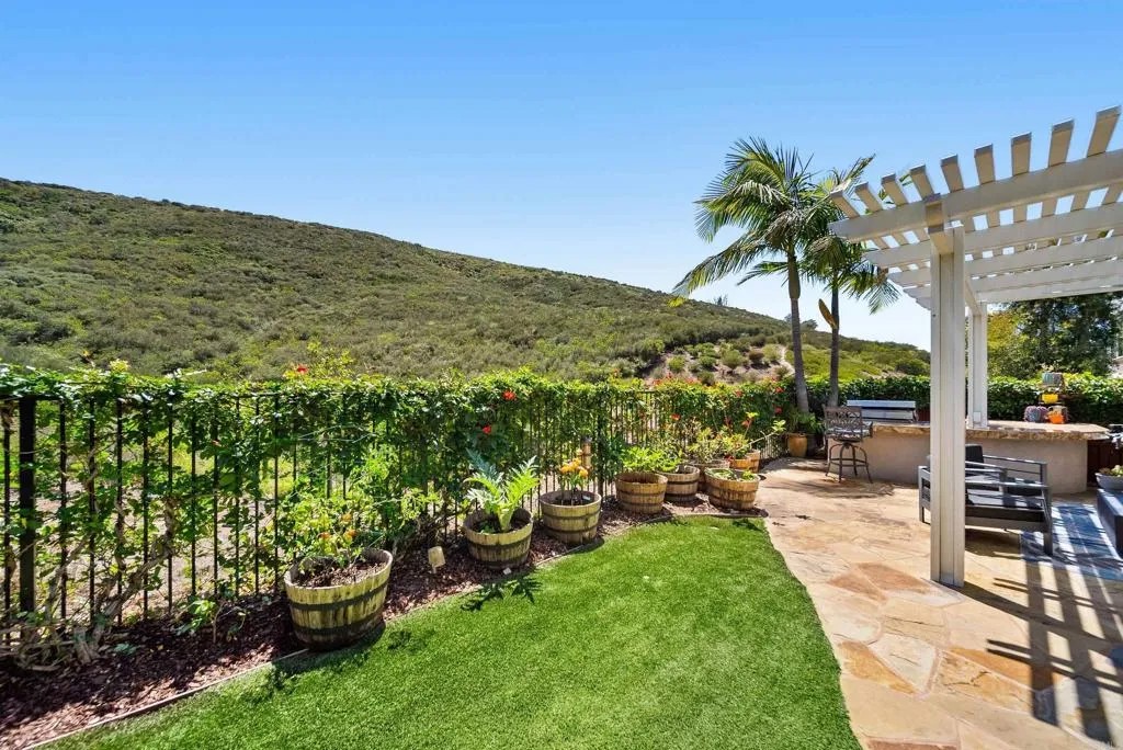 2800 Dove Tail Drive