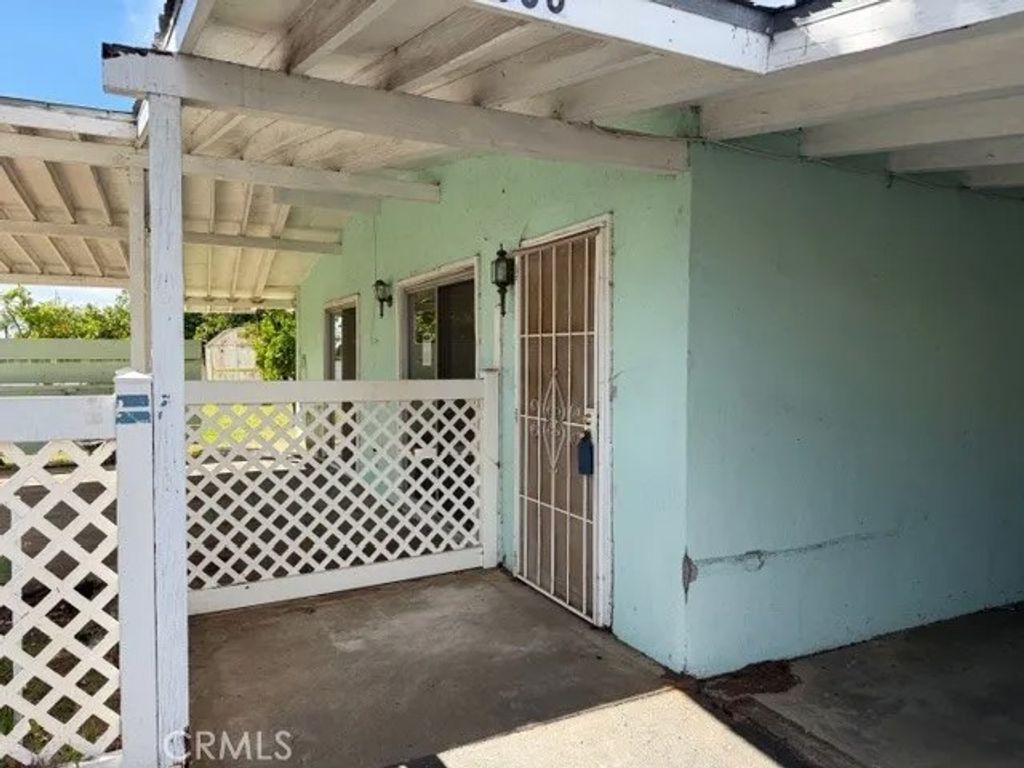 Photo of 1006 N Orange Ave, Fallbrook, CA 92028 (MLS # SW26055731)