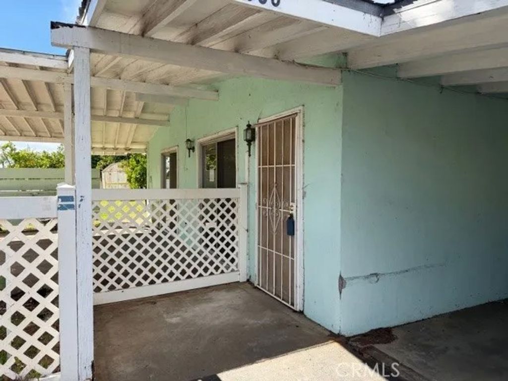 Photo of 1006 N Orange Ave, Fallbrook, CA 92028 (MLS # SW26055731)