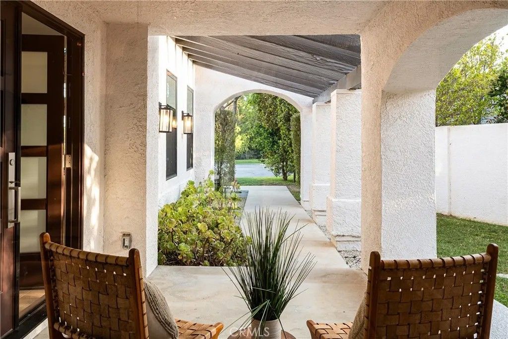 Photo of 5729 Stone Mountain, Westlake Village, CA 91362 (MLS # SR26085356)