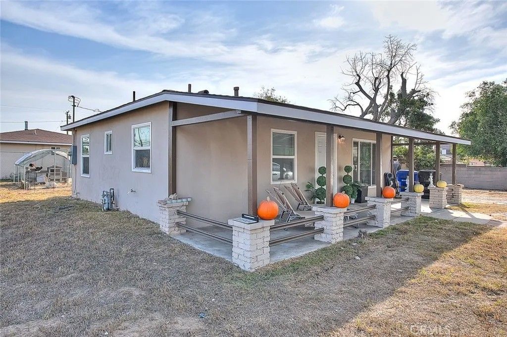 Photo of 11904 Painter Ave, Whittier, CA 90605 (MLS # TR26013364)