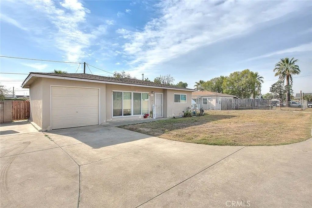 Photo of 11904 Painter Ave, Whittier, CA 90605 (MLS # TR26013364)