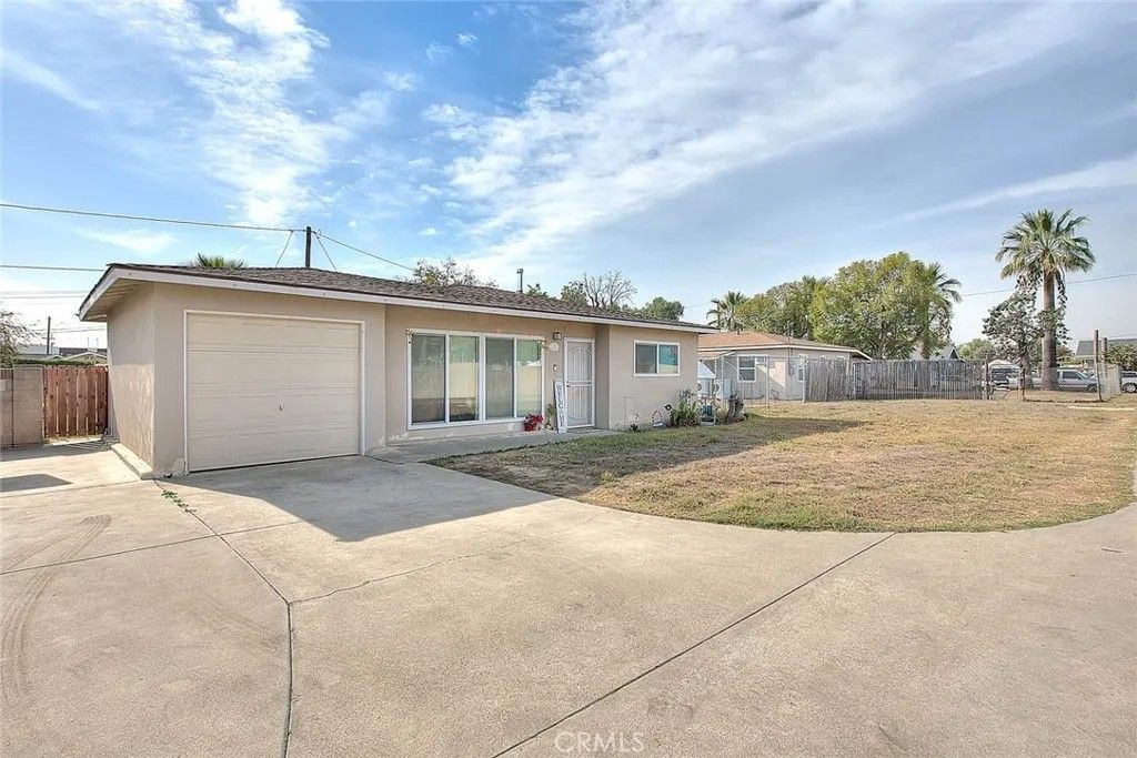 Photo of 11904 Painter Ave, Whittier, CA 90605 (MLS # TR26013364)