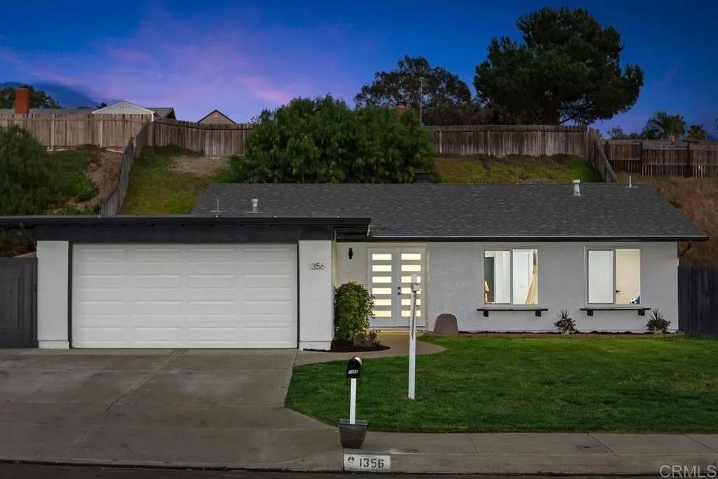 Photo of 1356 Pleasant Hill Street, Escondido, CA 92026 (MLS # NDP2602312)