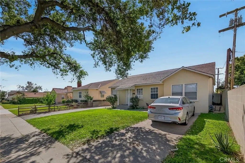 Photo of 5837 Oak Avenue, Temple City, CA 91780 (MLS # AR26051493)