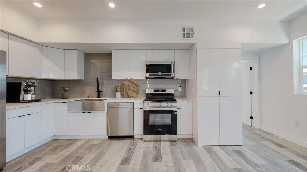 236 N Burlington