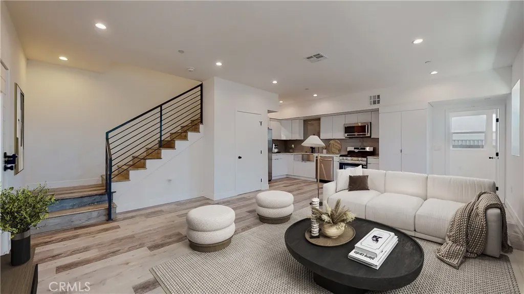 236 N Burlington