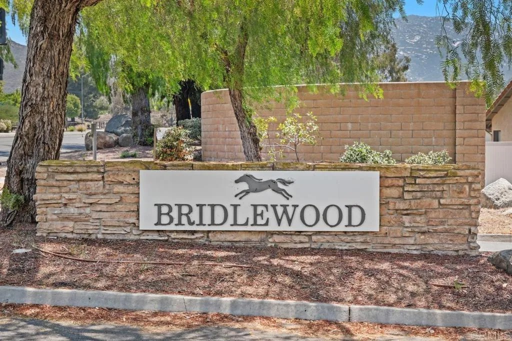 14039 Woodland Parkway
