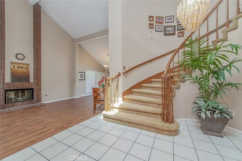6087 Vineyard