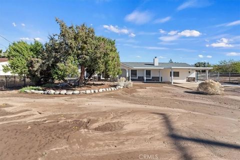 7519 Kenyon Hesperia CA 92345