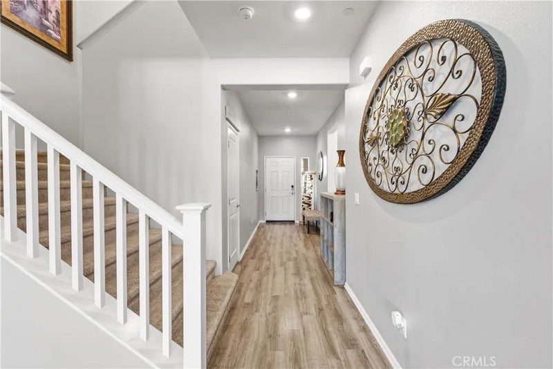 28414 Cats Claw Dr