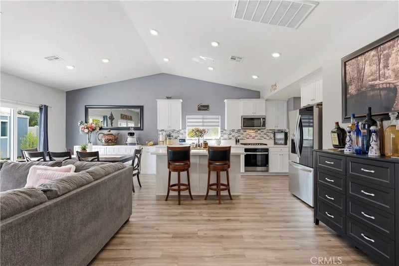 28414 Cats Claw Dr