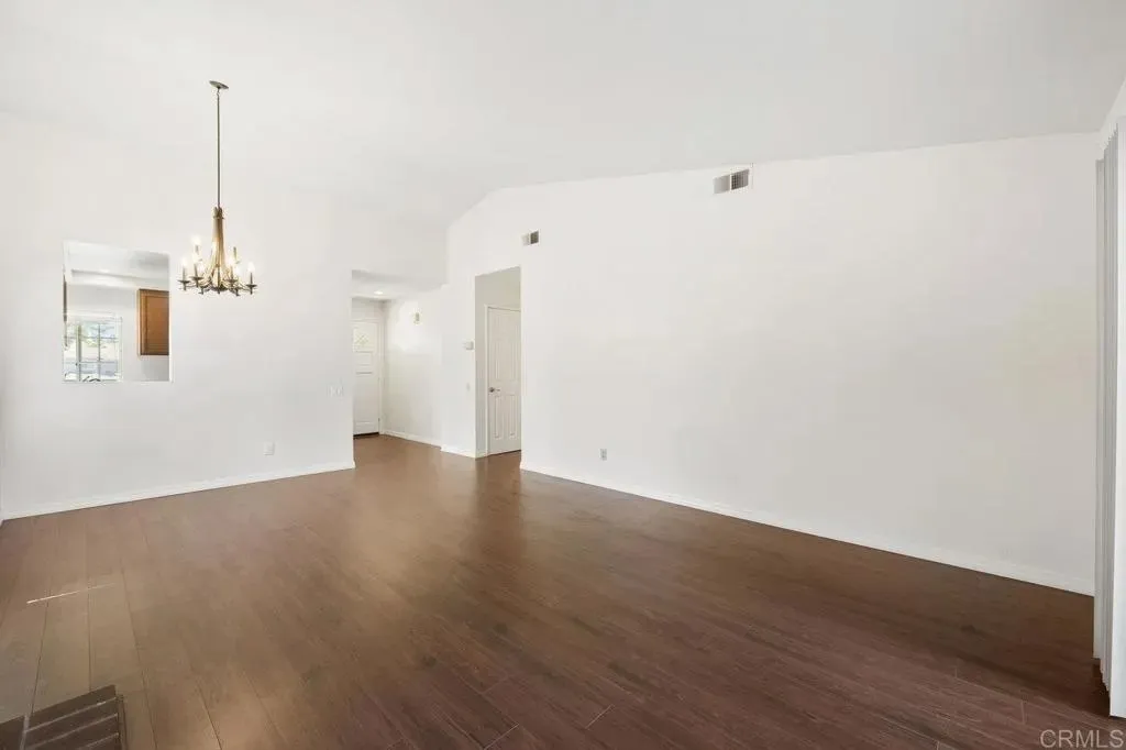 San Diego, California 92130, United States, 2 Bedrooms Bedrooms, ,2 BathroomsBathrooms,Residential,Active,241875